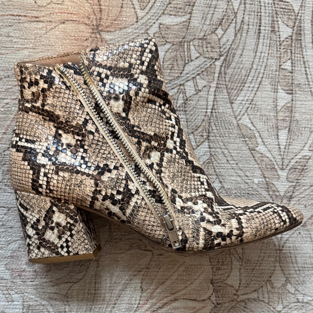 Steve Madden booties